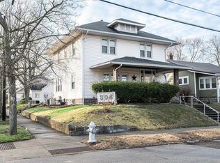 304 S 9th St, Vincennes, IN 47591