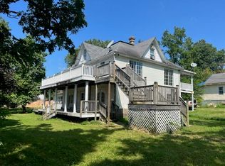 301 Henley St, Ava, MO 65608