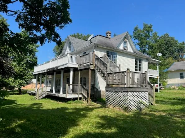 301 Henley Street, Ava, MO 65608