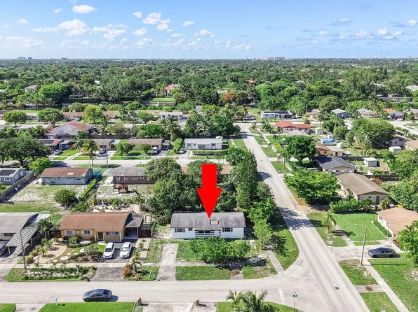 307 NW 6th St #307, Deerfield Beach, FL 33441