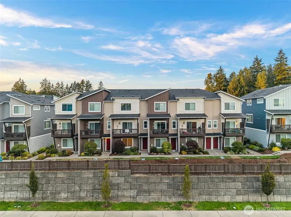 17537 110th Avenue E #D, Puyallup, WA 98374