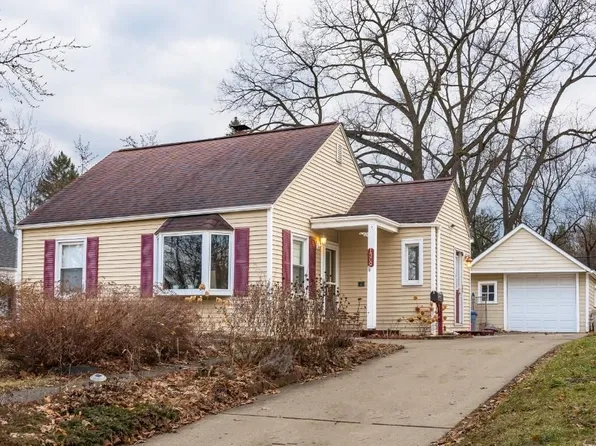 1309 Collegewood Dr, Ypsilanti, MI 48197