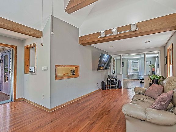 Family Room 1