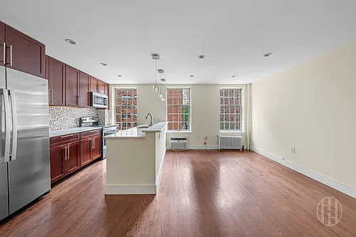 523 3rd Ave Photo 1
