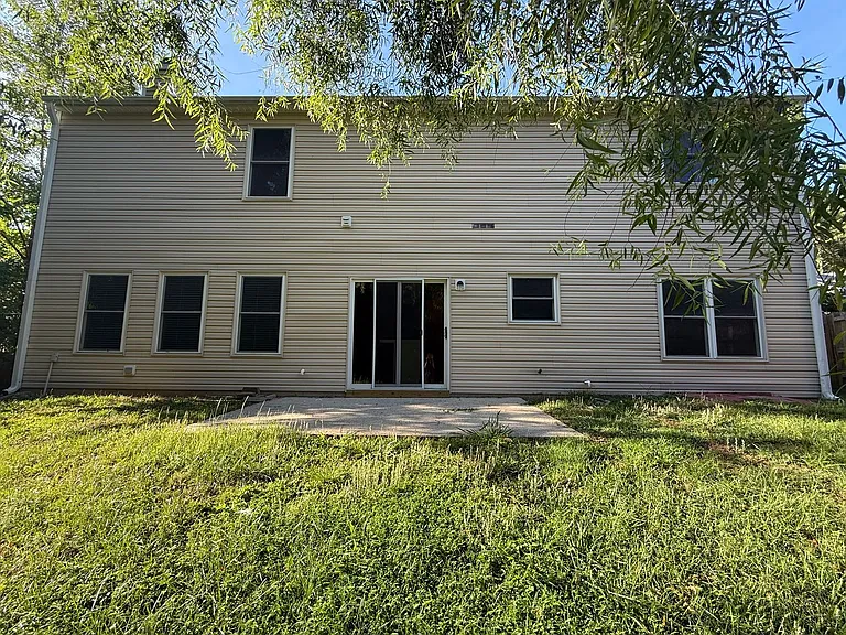 301 Siena Dr — Photo 32