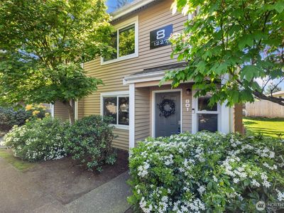 1227 S 238th Lane #801, Des Moines, WA, 98198