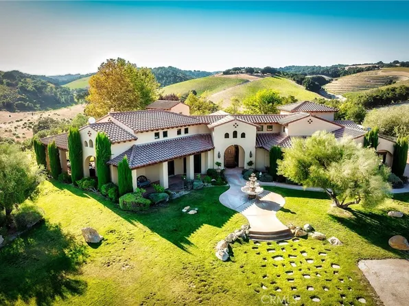 3130 Oakdale Rd, Paso Robles, CA 93446
