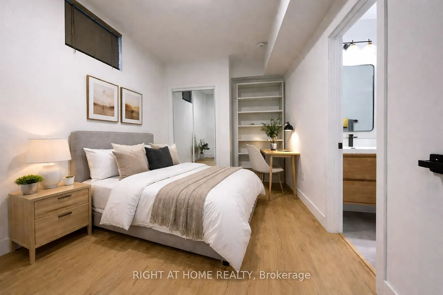 1 bed, $1,899 — Photo 1