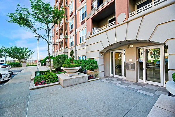 Sold by Ilite Realty Inc | media 2