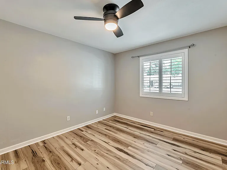 6502 E Grandview Dr — Photo 16
