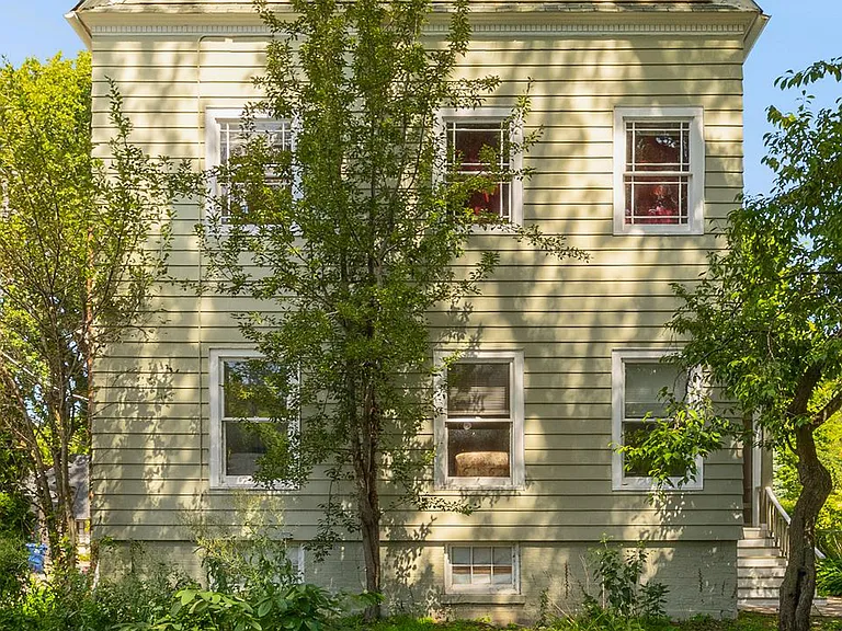 627 Library Pl — Photo 26