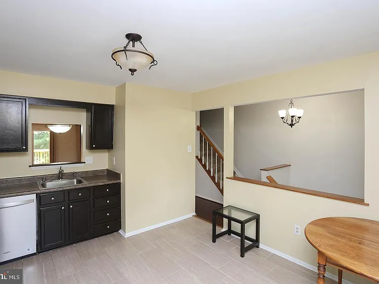 4710 Leyden Way — Photo 3