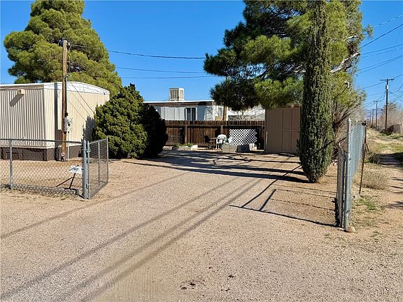 2nd image of 2380 E Packard Avenue