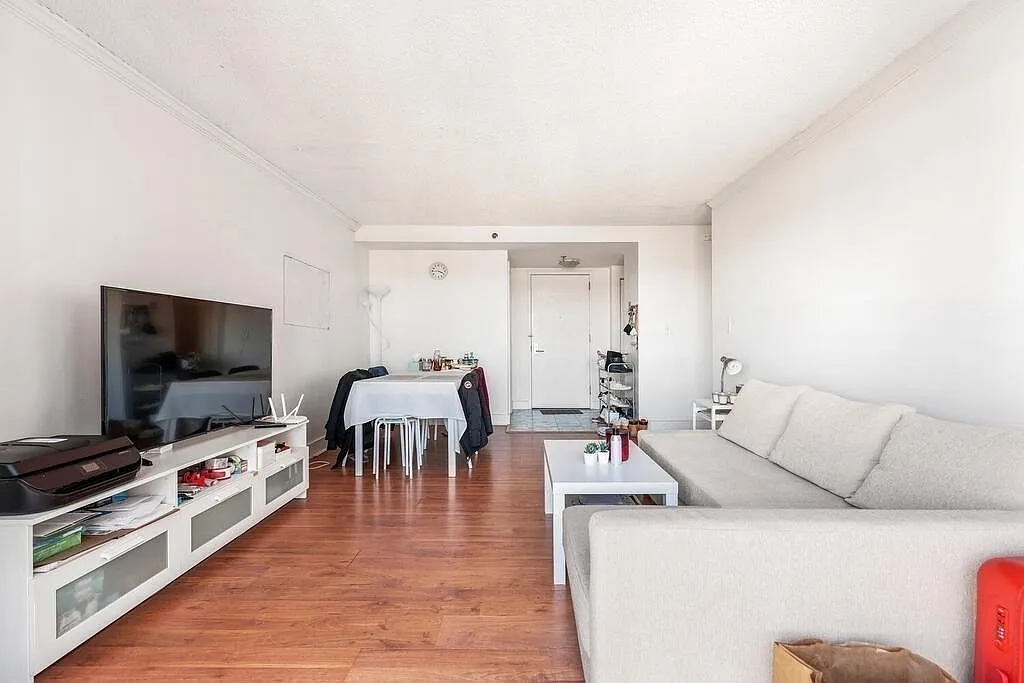 2 bed, 1.5 bath, 805 sqft, $3,000 — Photo 4