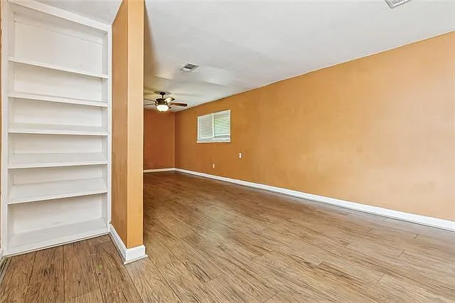 6311 Brunswick Ct — Photo 9
