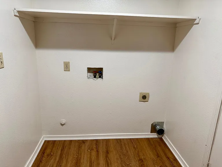 993 E Edgemont Dr — Photo 19