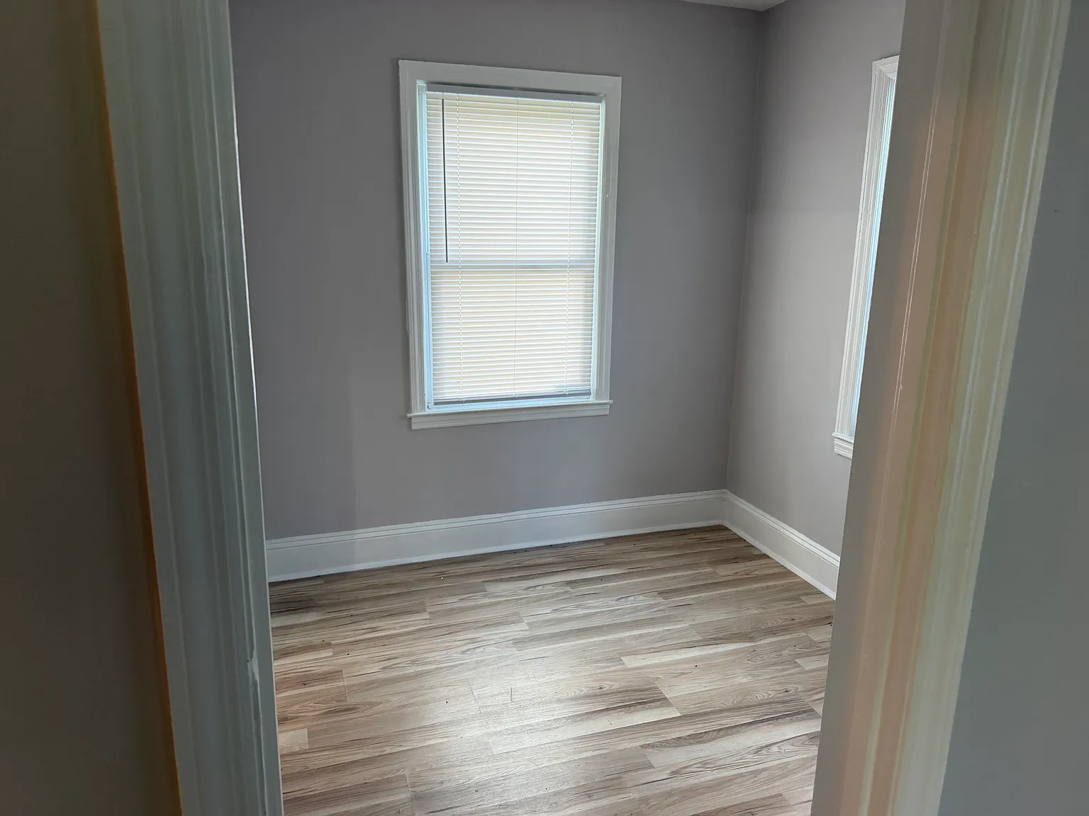 3 bed, 909 sqft, $1,300 — Photo 4