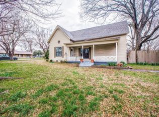 203 S Dallas St, Kemp, TX 75143