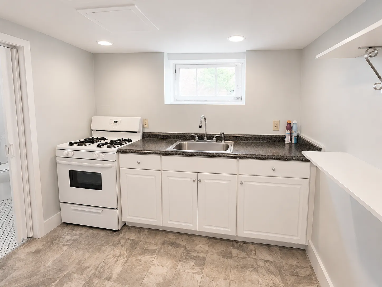 1 bed, 650 sqft, $750 — Photo 3