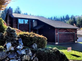 1460 Evergreen Dr, Coos Bay, OR 97420