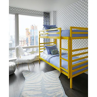 Rented by Extell Marketing Group LLC | media 20