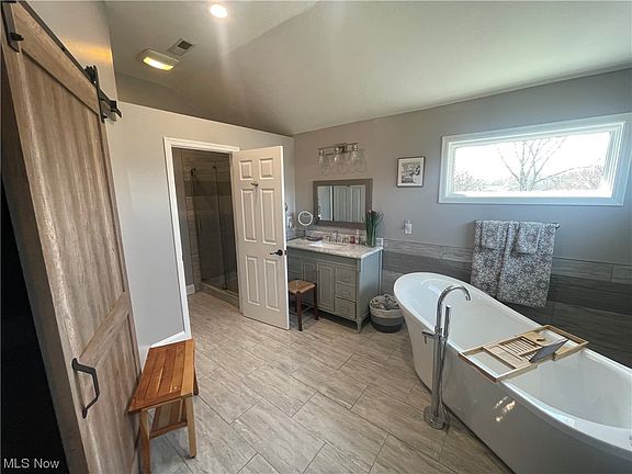 5th image of 25413 Plainview Ct
