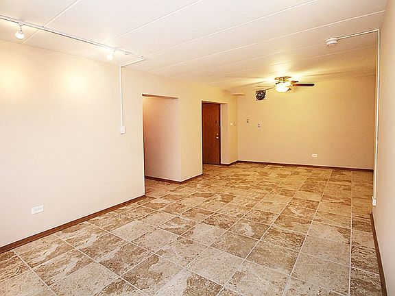 3rd image of 7233 1/2 Dixon St APT 6
