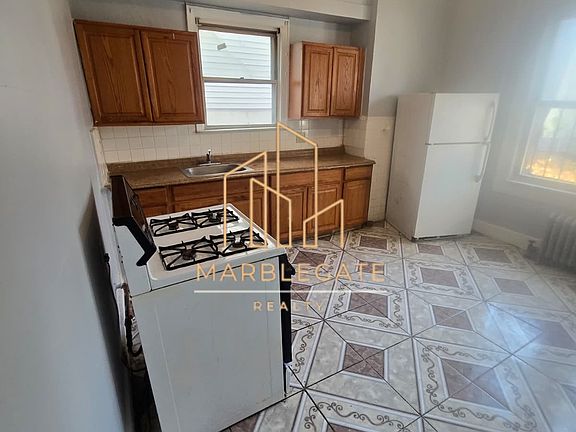 2nd image of 845 S 15th St #101A