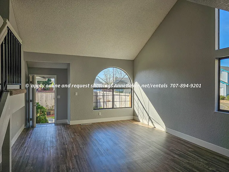 127 Melva Ct — Photo 11