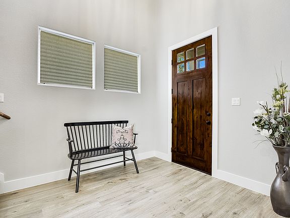 2nd image of 210 Fairlake Cir #12