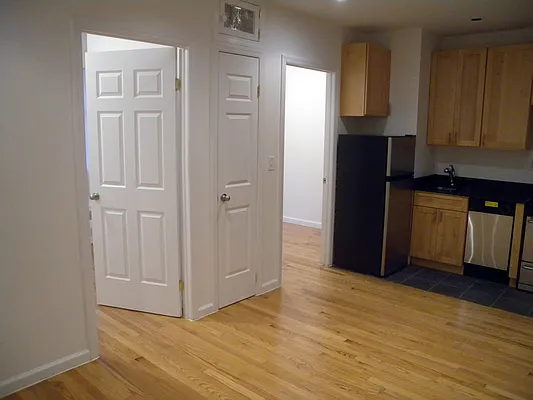 Rented by Gallery Real Estate Group, LLC | media 28