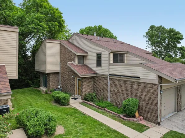 2526 West Parnell AVENUE, Milwaukee, WI 53221