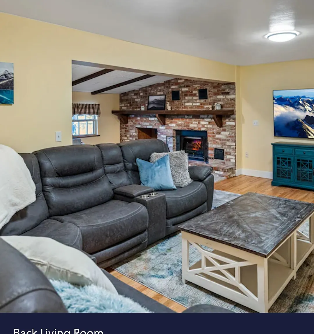4 bed, 3400 sqft, $6,200 — Photo 3