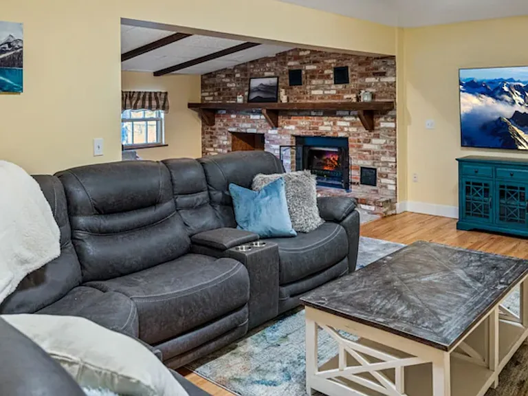 1499 E Panama Dr — Photo 3