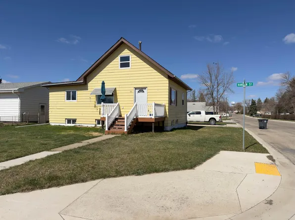 322 N Hanson St, Tioga, ND 58852