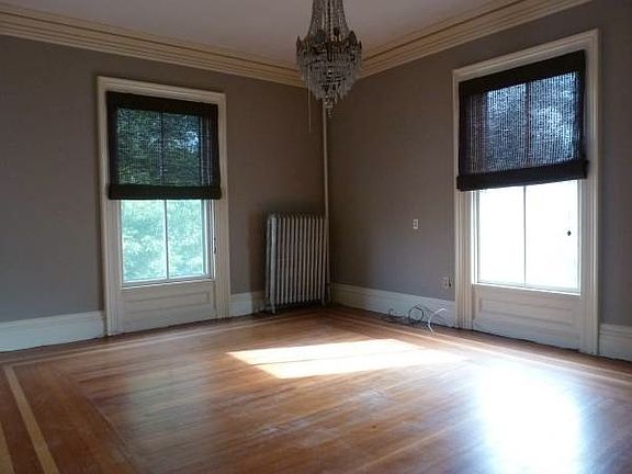 2nd image of 480 Broadway