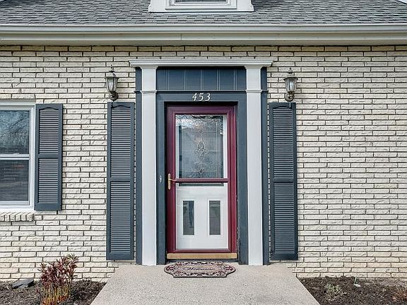 2nd image of 453 Annapolis St W