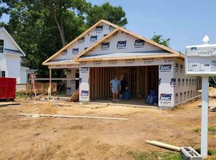210 W Church St, Benson, NC 27504