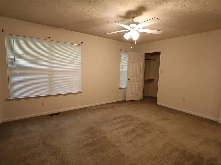 5506 Irish Lord Pl — Photo 3