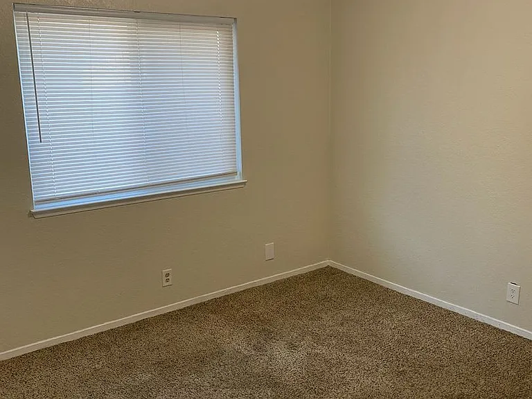 30791 Robinson Rd — Photo 12