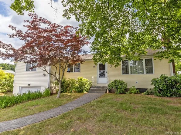 21 Joelle Drive, Portland, CT 06480