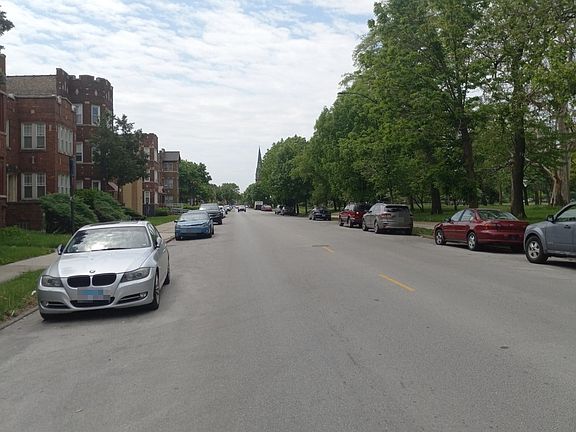 5th image of 11123 S King Dr W