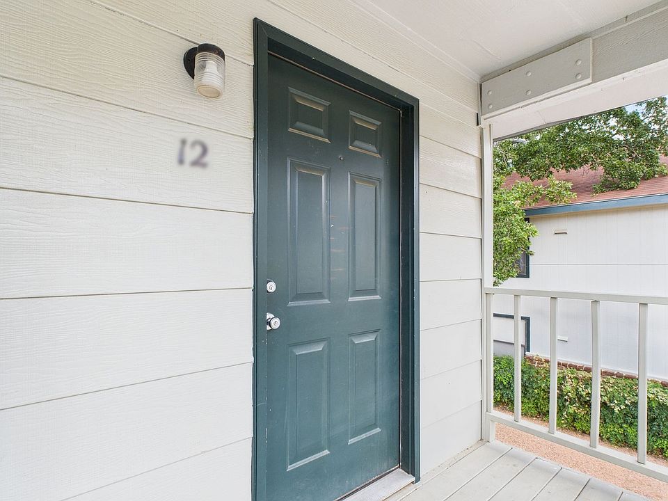 1st image of 295 Billie Dr #9