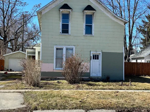 2623 Forest St, Port Huron, MI 48060