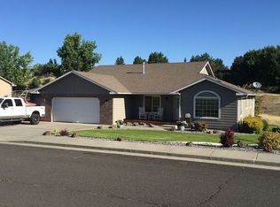 1197 SW Theta Ct, Pendleton, OR 97801
