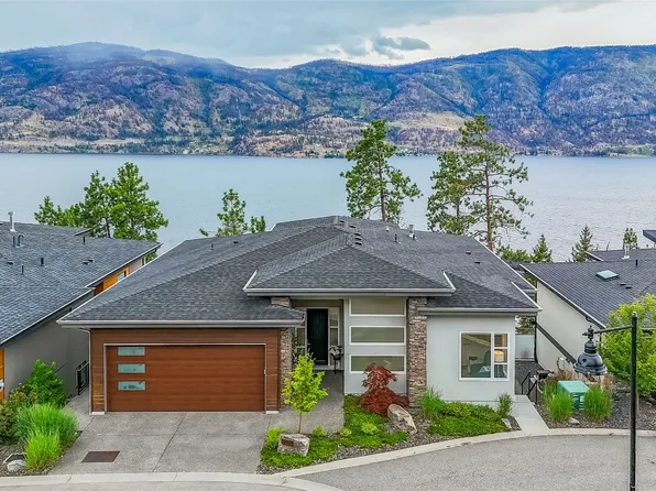 3452 Blue Grass Ln, Kelowna, BC V1V 3G1