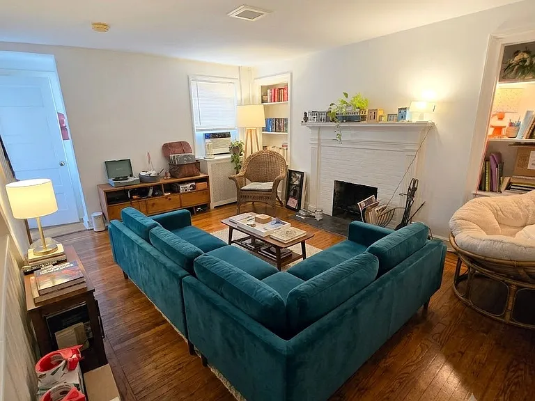 327 S Camac St #3 — Photo 2