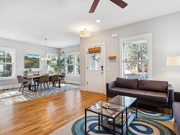 5th image of 4524 Orr St