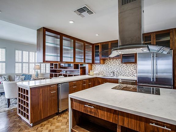 5th image of 4001 N New Braunfels Ave APT 708