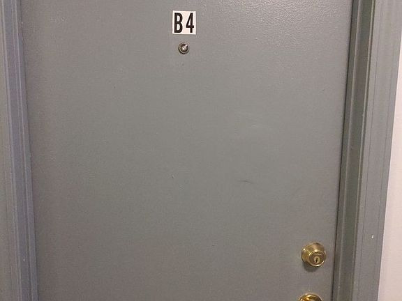 2nd image of 233 Boileau Pl APT B4